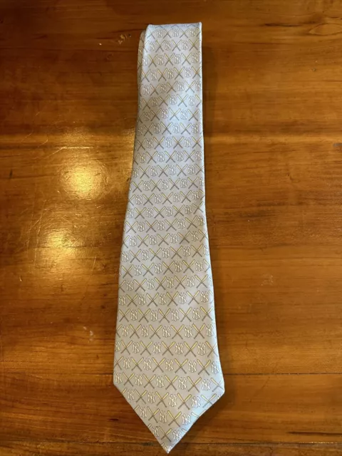 VINEYARD VINES Boys Youth 100% Silk Necktie NEW YORK YANKEES