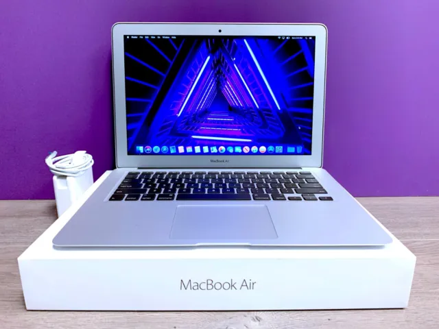 ULTRALIGHT Apple MacBook Air 13 inch - 2017-2019 Model - 256GB SSD - 8GB RAM