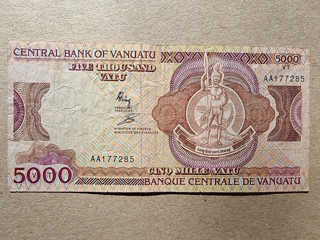 Vanuatu Central Bank banknote 5000 vatu 1993 AA prefix