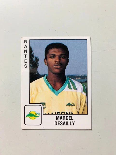 Poster for Sale avec l'œuvre « La Maison Jaune, Football Club de Nantes.. » de l'artiste oyajiwb