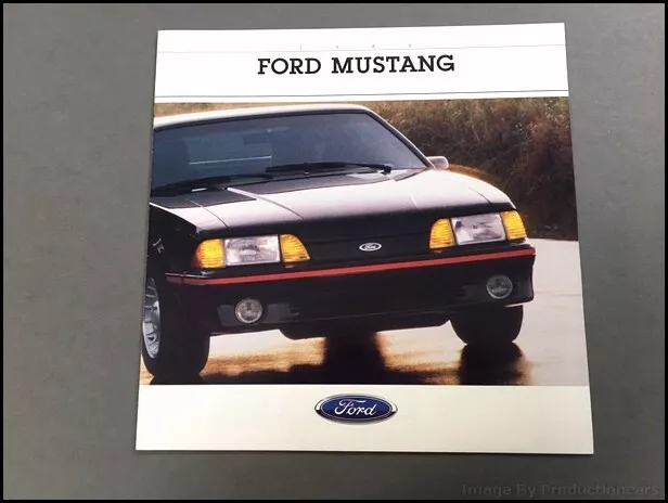 1988 Ford Mustang and GT Convertible 20-page Car Sales Brochure Catalog