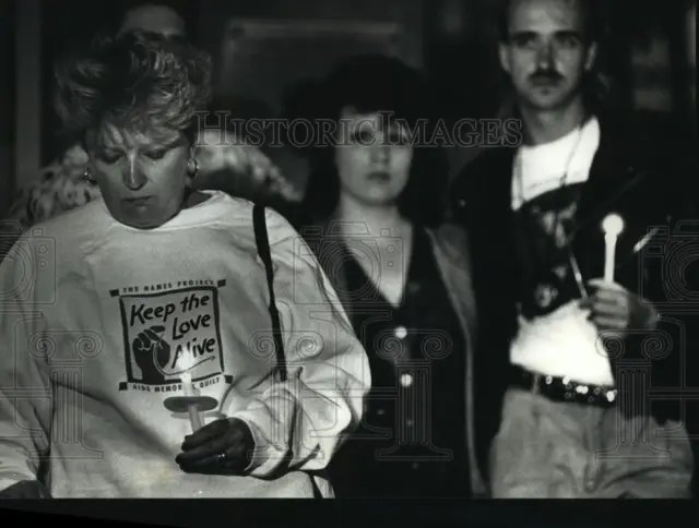 1992 Press Photo Darlene Thoresen, Pam Lenway & Steven Kocja at AIDS Memorial