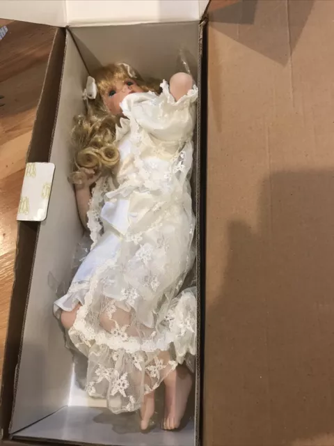 Heritage Signature Collection Dreaming Daphne Porcelain Doll 16"