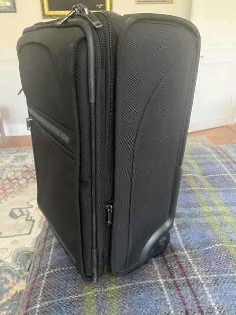 Tumi International  Alpha 20" Carry On 2 Wheeled Luggage - Black 22020D4 11