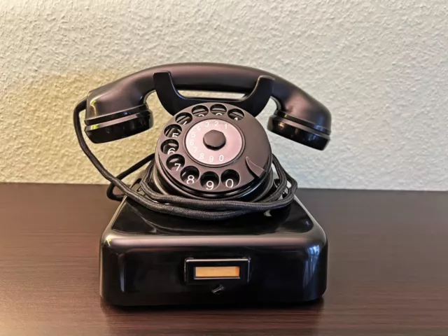 Telefon W 49 Tisch-/Wandwählfernsprecher aus Kunststoff Bakelit schwarz