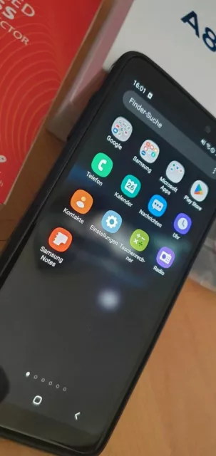 Samsung Galaxy A8 (2018) Duo Schwarz mit 32GB Speicher.