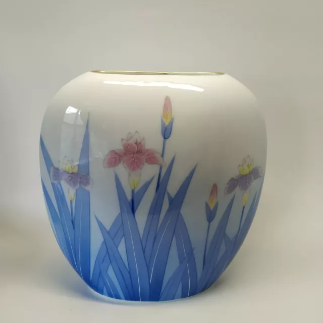 Flat Oval Porcelain Otagiri Iris Vase