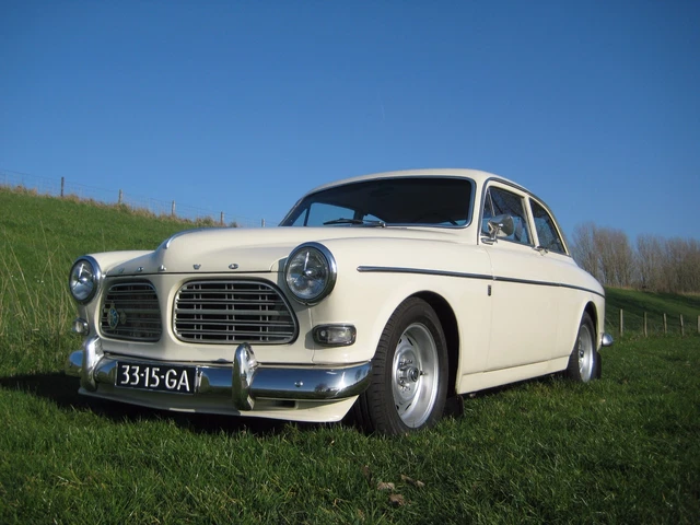 NEW REPRODUCED FIBERGLASS front lower spoiler Volvo Amazon