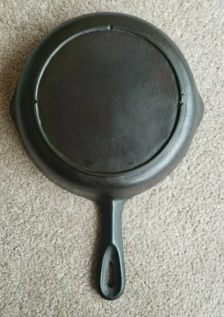 Vintage #5 Lodge - 3 Notch Cast Iron Skillet Fully Restored