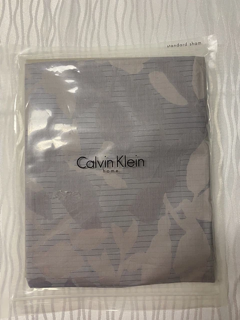 Brand New Calvin Klein 2 Standart Pillow Sham 100% Cotton  NWOT