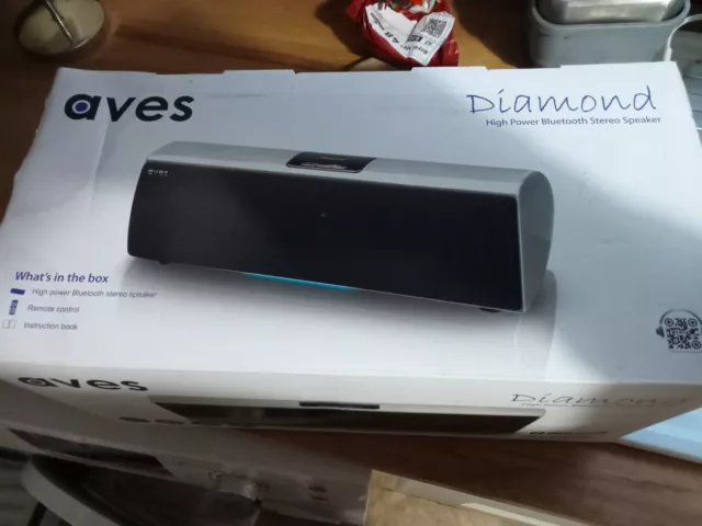 Aves diamond hifi Bluetooth speaker with remote 2x 15w rms