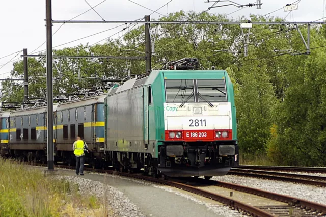 F10 6x4 Glossy Photo SNCB Class 28 2811 @ Antwerpen Noord