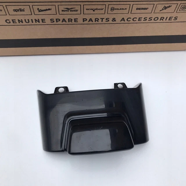 Coperchietto Grezzo Per Luce Targa Vespa GTS Super - Super Sport 150 2017-2023