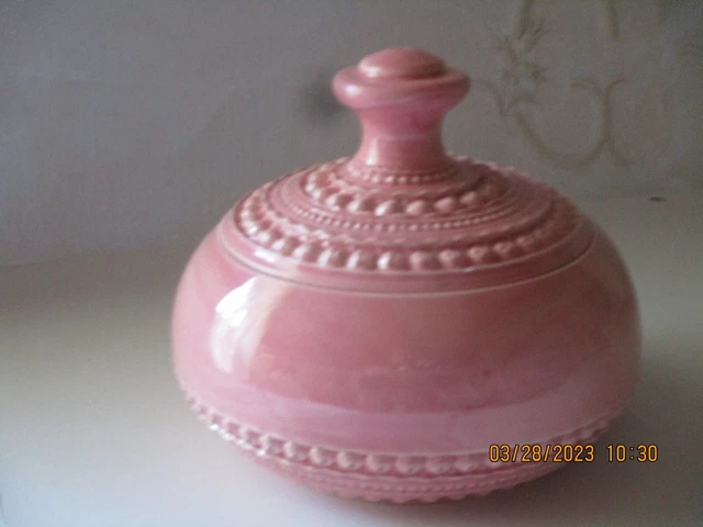 Rare bonbonniere Pichon a Uzès-céramique rose ,frises a décor perlé