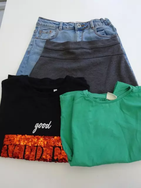**Girls Clothes Bundle**4 Items**Age 7-8 Years**