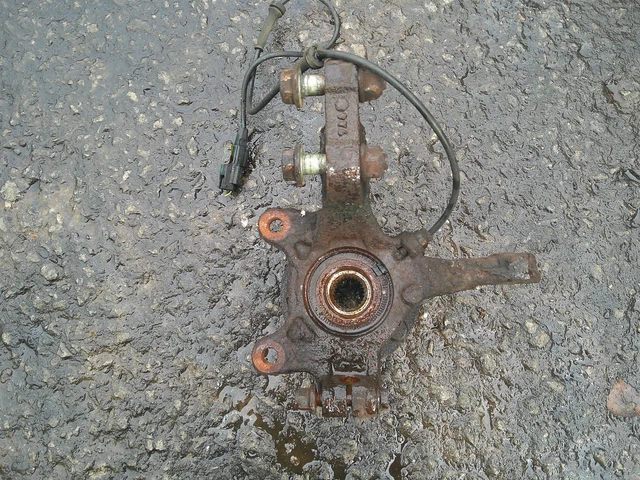 NISSAN MICRA VISIA Stub Axle - Driver/Right Front (Abs Type) 2010-2015 ...