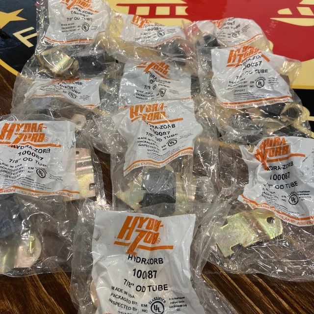 Lot of 10Hydra-Zorb 100087 7/8  Cushion Clamp Assemblies 7/8" OD for Copper Pipe
