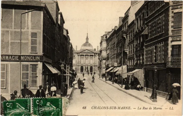 CPA CHALONS-sur-MARNE - La Rue de Marne (742301)