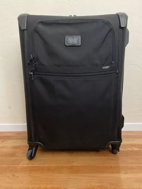 Tumi Alpha 2 Continental 26" Spinner Check In Expandable Suitcase 22064D2 $875