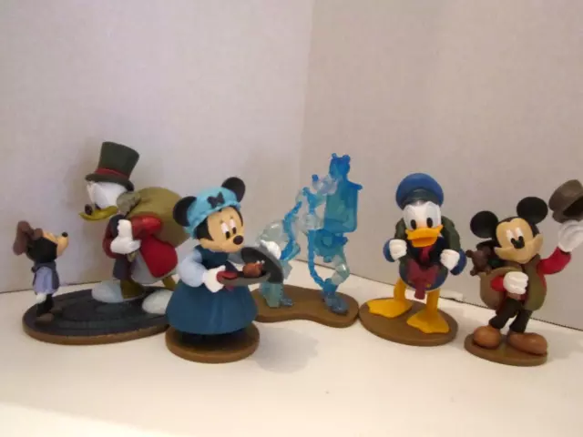 5 disney mickey scrooge christmas pvc figurine lot Minnie, Goofy Marley, Donald