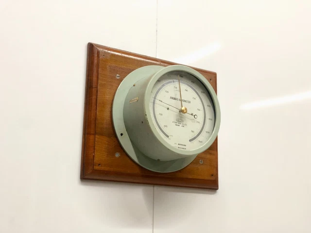 Utsuki Keiki Antique Maritime Nautical Ship Aneroid Barometer - Made in Japan