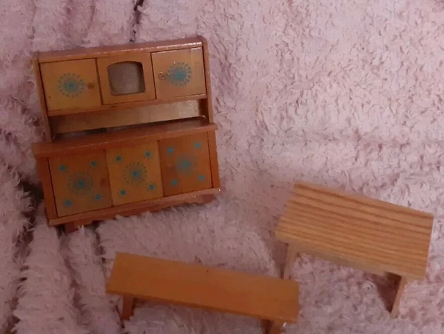 Lot De Meubles Miniatures Anciens En Bois – Pour Maison De Poupée