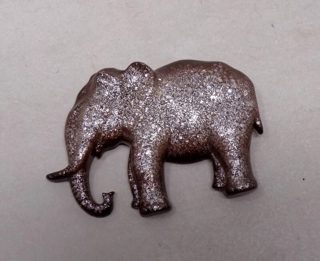 Broche Camée Vintage Damart - Plastique Imitation Ambre, Occasion, Style Rétro