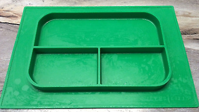 Placa de silicona dividida sin derrame para niños pequeños lirio plateado mantel verde