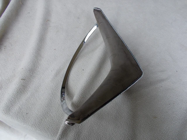 Vintage 1958 1959 Chrysler Imperial Horn Chrome Pad 1738191 DG BEIGE