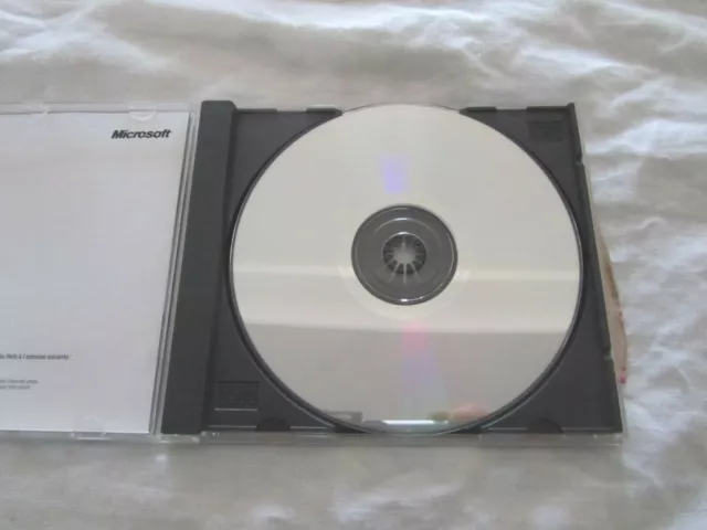 Microsoft Works 4.5a CD X03-74619 FR with Certificate of Authenticity OEM 3