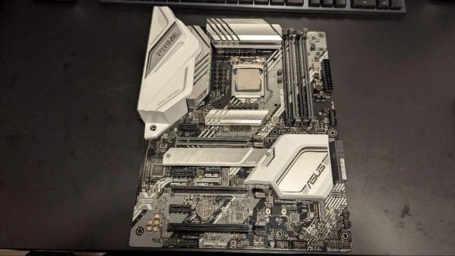 PCパーツ ASUS - i7-10700K + Z490-A PCパーツ ASUS - i7-10700K + Z490-A PRIME Z490-A