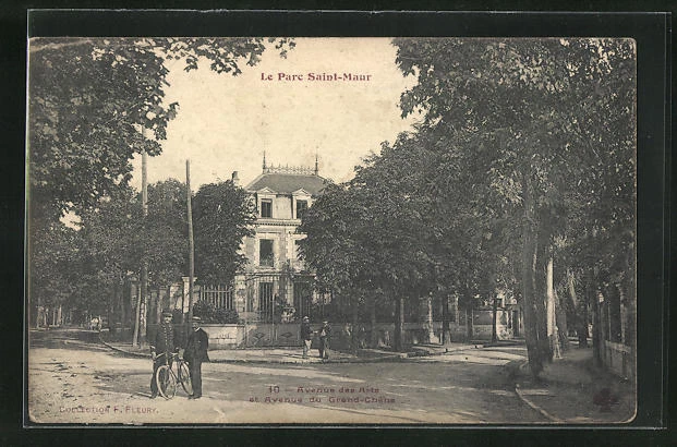 CPA Le Parc-Saint-Maur, Avenue des Arts at Avenue du Grand-Chene