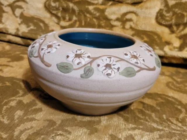 VINTAGE PIGEON FORGE ART POTTERY DOGWOOD FLORAL  VASE PLANTER Bowl