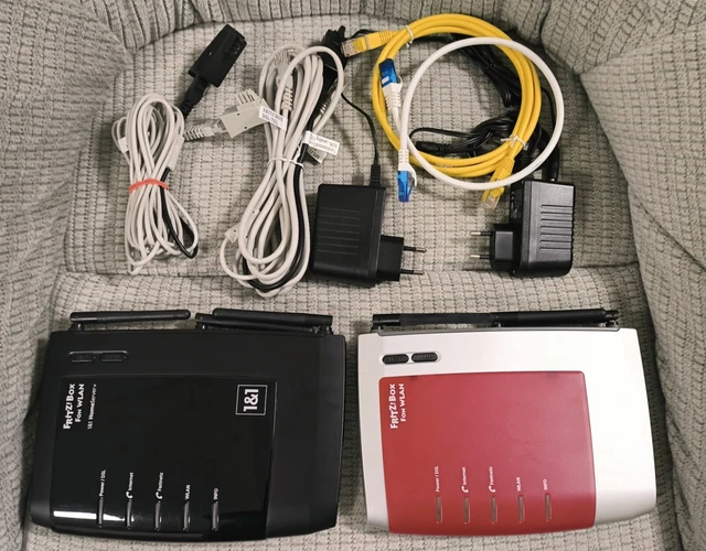 ROUTER ADSL/VDSL WLAN DECT confezione da 3 x AVM FritzBox 7270 v3 + 1 x ...