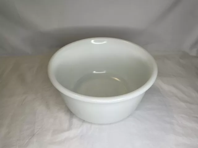 Vintage HAMILTON BEACH 9" Dia. Mixing Bowl White Milk Glass Racine Wi. NVUC