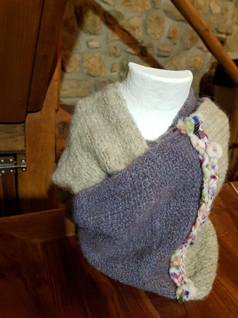 Col Snood / écharpe Licencié Cendrillon - Couleur Beige/parme/multicolore, Neuf Avec étiquettes