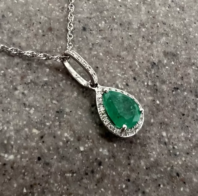 14K White Gold EFFY Emerald & Diamond Halo Pendant Necklace 3