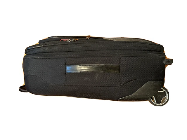 Tumi T-Tech Presidio Park 2-Wheel Carry-On Suitcase Bag USED 4