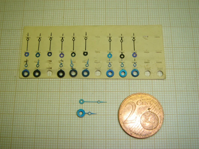 Aiguilles Pour Montre En Laiton Doré - Longueur 12,5mm X 8,5mm - Carré 1,05mm - Fabrication Fin 19e Siècle
