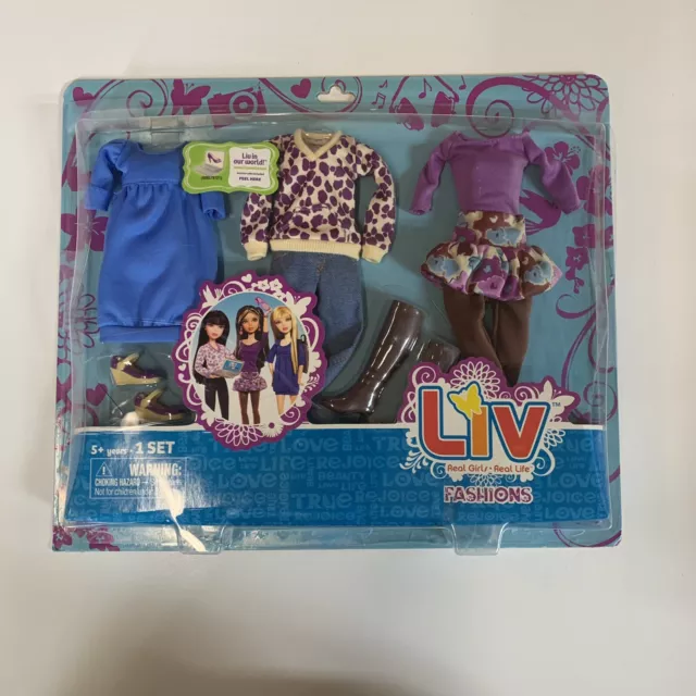 Liv Dolls Clothing Set 2009 Spin Master 3 Outfits Fashions 2 Pairs Of Shoes NEW