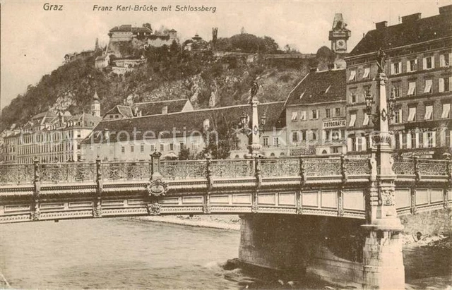 73794765 Graz__Steiermark_AT Franz Karl Bruecke mit Schlossberg