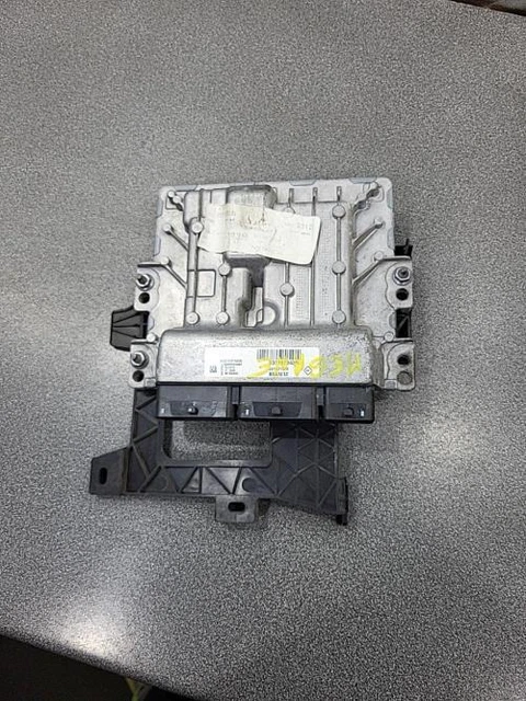 Calculateur (boîtier) Moteur D'occasion Pour Renault Mégane Phase 2 1.5 DCi - Références 8200565863 / 8200592611