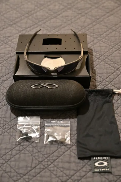 Oakley X-Metal Juliet Sunglasses - Black Iridium Lens with Box and Case