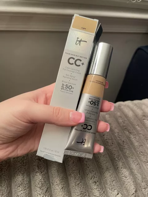 IT Cosmetics CC+ Crema de cobertura completa correctora de color + LUZ ANTIENVEJECIMIENTO FPS 50+