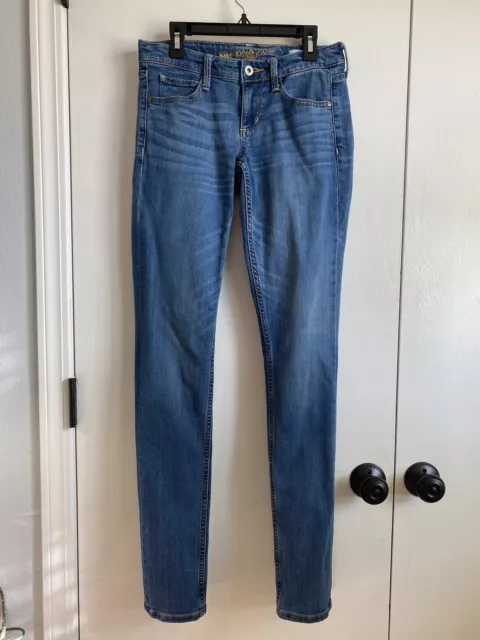 Arizona Women’s Super Skinny Jeans Size 1 Long Blue Medium Wash Low Rise Stretch