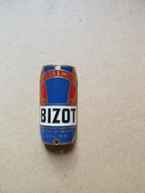 PLAQUE DE VELO Cycles TERROIR - Old Bike Head Badge Vintage - Emaillee EUR 23,00 - FR PLAQUE DE VELO Cycles TERROIR - Old Bike Head Badge Vintage - Emaillee EUR 23,00 - FR