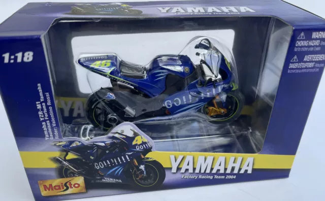 Moto miniature 1/18e Yamaha YZR-M1 Factory Racing (2022) Quartararo 20