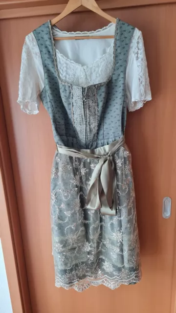 Super Schőnes Schickes Hochwertiges Dirndl  Gr,48 mit Schürze und Bluse,Wie Neu