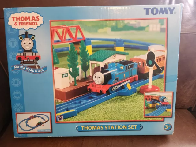 Tomy Thomas Wellsworth Station Set - 7406 - Boxed & Complete - Trackmaster