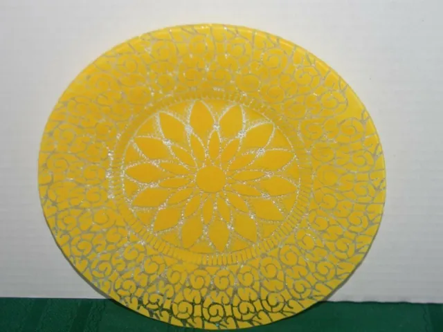 Sydenstricker Fused Art Glass Embassy dinner plate Cape Cod Mass yellow & clear